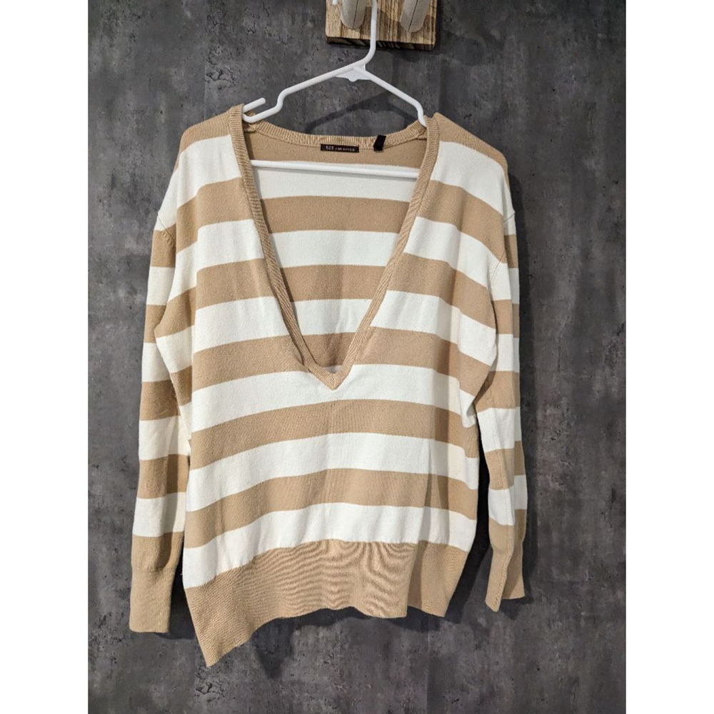 Women's 525 America Striped V-Neck Sweater - Tan and White - Size M - Picture 6 of 10